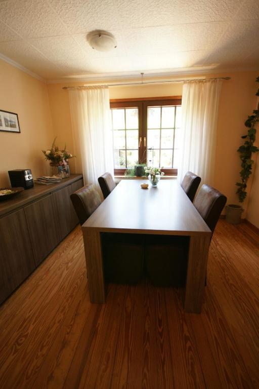 Landgasthof Em Lade Dahlem  Extérieur photo