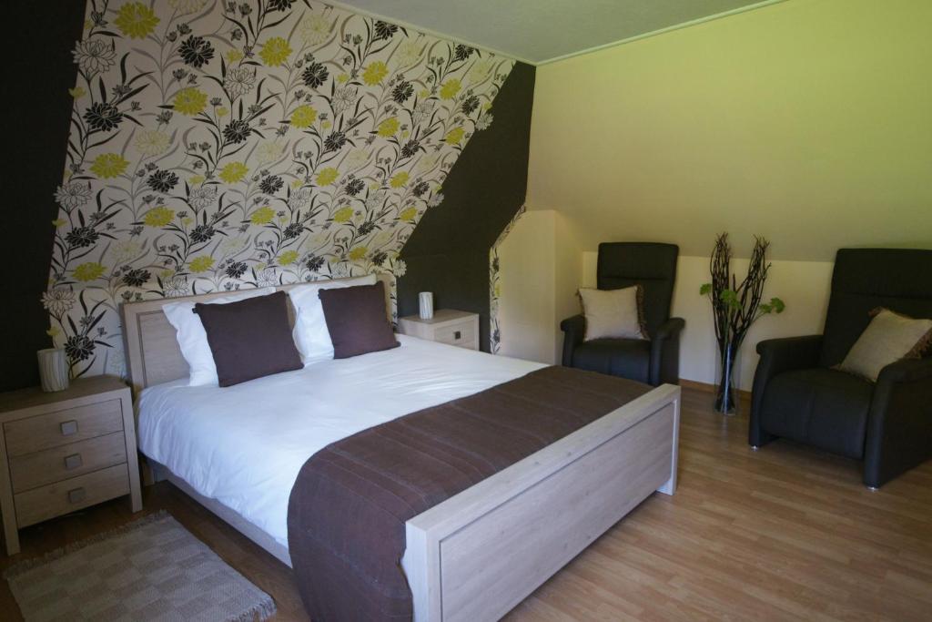 Landgasthof Em Lade Dahlem  Extérieur photo