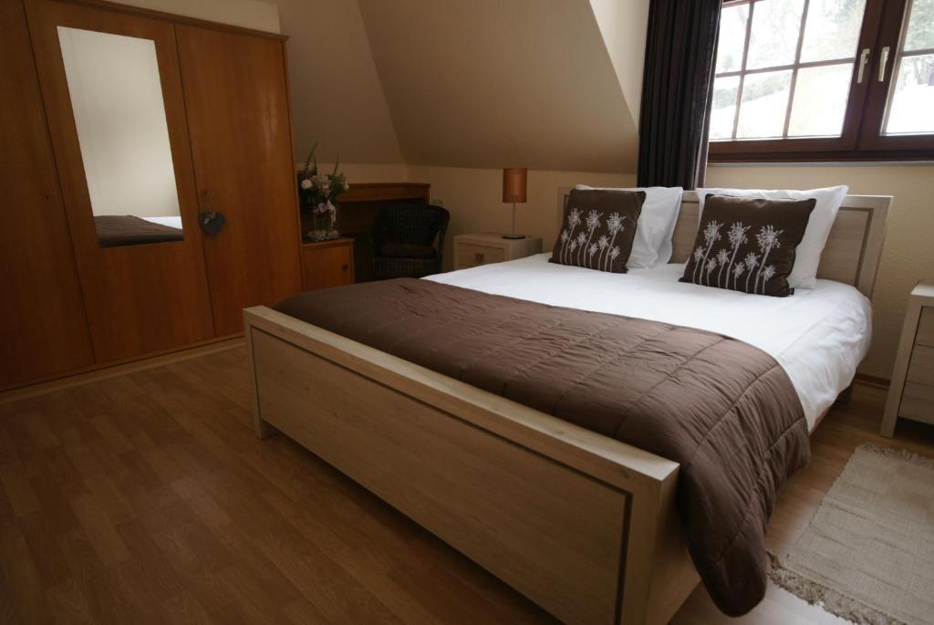 Landgasthof Em Lade Dahlem  Chambre photo
